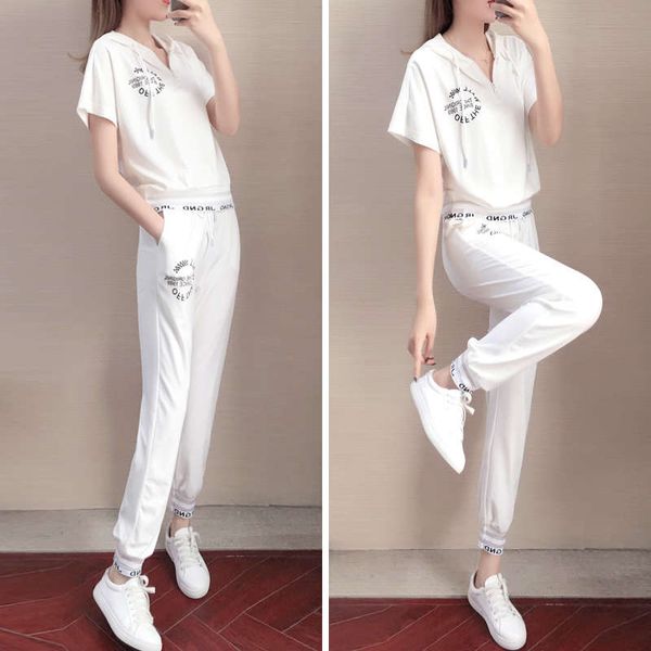 sports suit women's summer 2020 new korean version loose and thin fashion foreign style two piece set of running casual wear, Gray
sports suit women's summer 2020 new korean version loose and thin fashion foreign style two piece set of running casual wear, Gray
