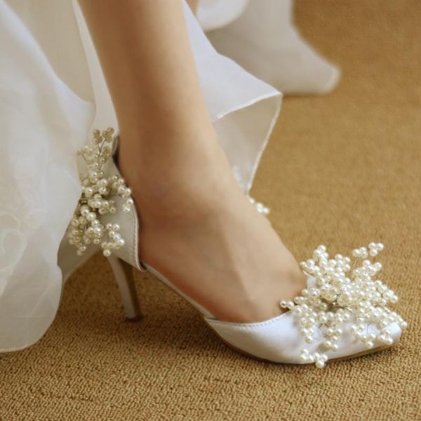 2021 new summer pointed head custom handmade white/red 34-42 shallow bride crystal pearls wedding party elegant sandals, Black
2021 new summer pointed head custom handmade white/red 34-42 shallow bride crystal pearls wedding party elegant sandals, Black
