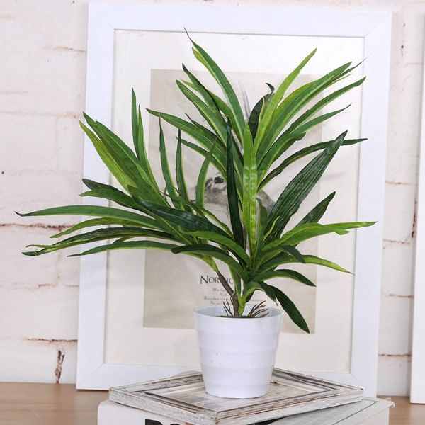 green artificial plant palm leaves decorative artificial flowers decorative fern leaves deskbonsai home wedding decoration
green artificial plant palm leaves decorative artificial flowers decorative fern leaves deskbonsai home wedding decoration