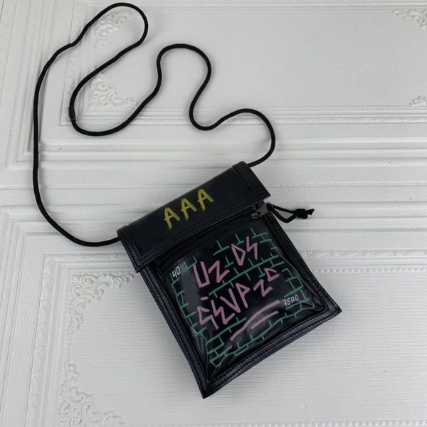 2021 fashion woman designer handbag letter graffiti rope strap mini bag black cross body purse shoulder bag ing
2021 fashion woman designer handbag letter graffiti rope strap mini bag black cross body purse shoulder bag ing