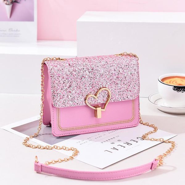 2020 new arrival women bag crossbody bags for women heart buckle handbag glitter sequins chain shoulder bag pu leather handbags 
2020 new arrival women bag crossbody bags for women heart buckle handbag glitter sequins chain shoulder bag pu leather handbags