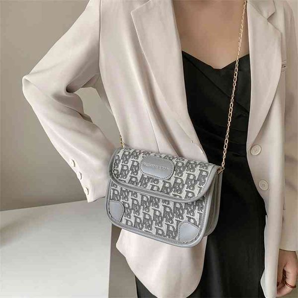ins letter large capacity fashion women's shopping saddle bag 50% clearance sale 
ins letter large capacity fashion women's shopping saddle bag 50% clearance sale