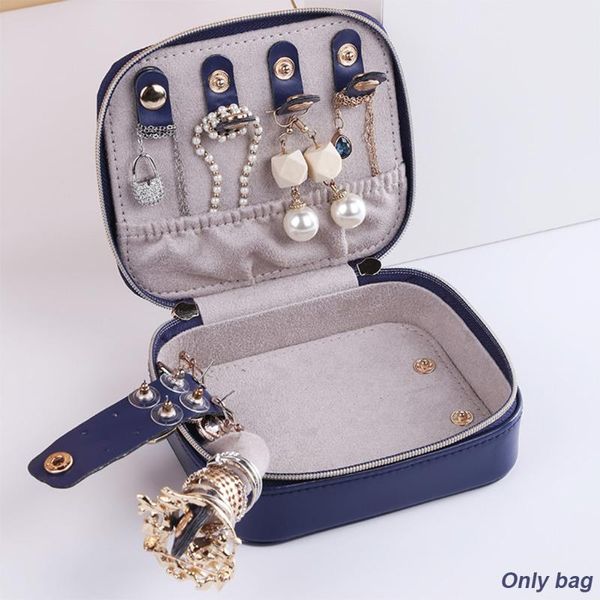 jewelry pouches, bags multifunctional storage for earrings necklaces portable rings case double zipper carrying organiser bag watch pu leath, Pink;blue
jewelry pouches, bags multifunctional storage for earrings necklaces portable rings case double zipper carrying organiser bag watch pu leath, Pink;blue