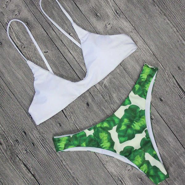 leaf print shell bandage bikini split swimsuit, White;black
leaf print shell bandage bikini split swimsuit, White;black