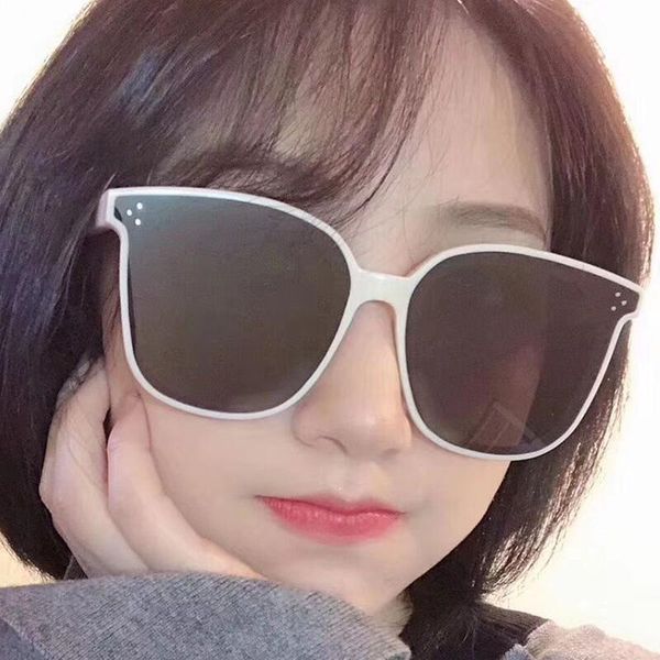 sunglasses 2021 vintage women retro sun glasses shades for oversized fashion brand designe outdoor eyewear, White;black
sunglasses 2021 vintage women retro sun glasses shades for oversized fashion brand designe outdoor eyewear, White;black
