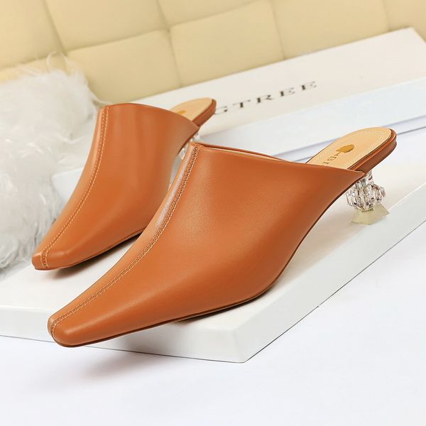 2021 new mid-mouth fashions transparent crystal high-heeled heels women small square-footed slippers epch, Black
2021 new mid-mouth fashions transparent crystal high-heeled heels women small square-footed slippers epch, Black