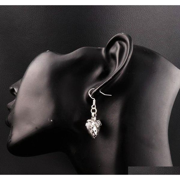 3d strawberry earrings 925 silver fish ear hook 20pairs/lot antique silver cha sqcojy dh_seller2010
3d strawberry earrings 925 silver fish ear hook 20pairs/lot antique silver cha sqcojy dh_seller2010