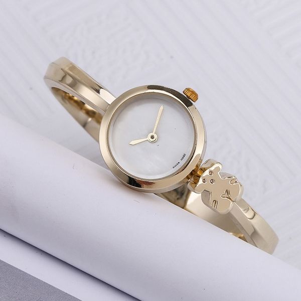 2020 rose gold designer watches luxury watch men and women quartz watch tous brand bracelet design fashion accessorie284r, Slivery;brown
2020 rose gold designer watches luxury watch men and women quartz watch tous brand bracelet design fashion accessorie284r, Slivery;brown