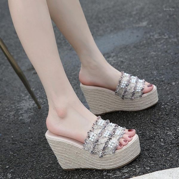 slippers women's sandals 2021 summer wedge shoes women vintage flip flops female beading lady casual slides ymb2361, Black
slippers women's sandals 2021 summer wedge shoes women vintage flip flops female beading lady casual slides ymb2361, Black