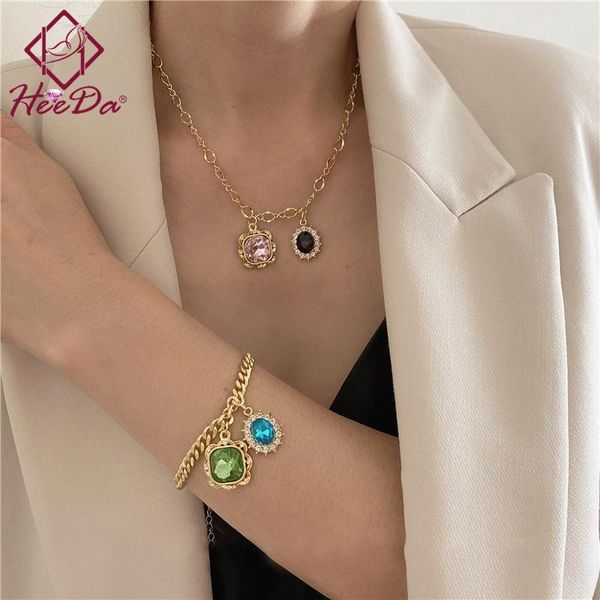 chokers 2021 shiny imitation crystal necklace for women fashion joker luxury jewelry on the neck lady graceful accessories, Golden;silver
chokers 2021 shiny imitation crystal necklace for women fashion joker luxury jewelry on the neck lady graceful accessories, Golden;silver