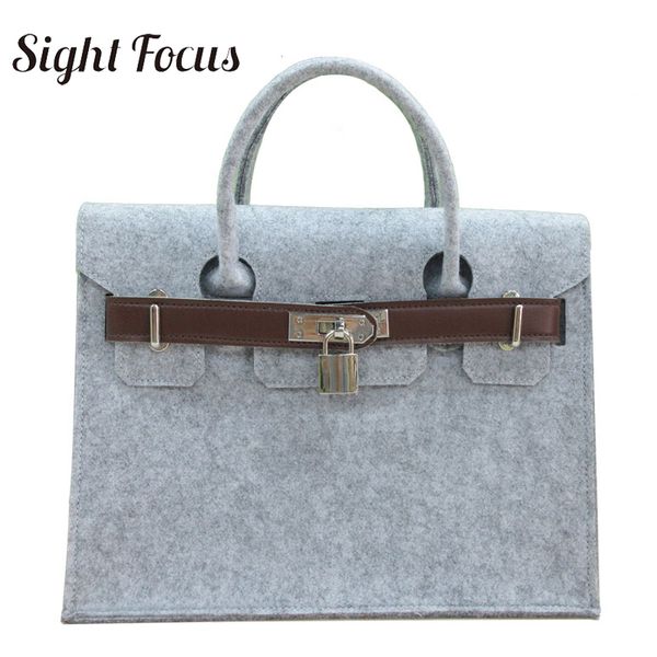 sight focus brand designer handbag felt tote bag classic handle lock bags business solid grey wool flap ladies handbags c0121
sight focus brand designer handbag felt tote bag classic handle lock bags business solid grey wool flap ladies handbags c0121