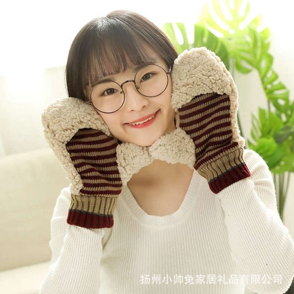 gloves 2019 alpaca knitted touch screen for women' autumn and winter warmth, outdoor antie and thickening, Blue;gray
gloves 2019 alpaca knitted touch screen for women' autumn and winter warmth, outdoor antie and thickening, Blue;gray