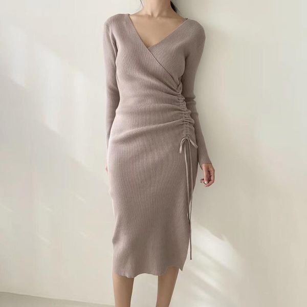 casual dresses wrapped knitted dress v-neck women autumn solid sheath sweater knee-length bodycon long female robe, Black;gray
casual dresses wrapped knitted dress v-neck women autumn solid sheath sweater knee-length bodycon long female robe, Black;gray