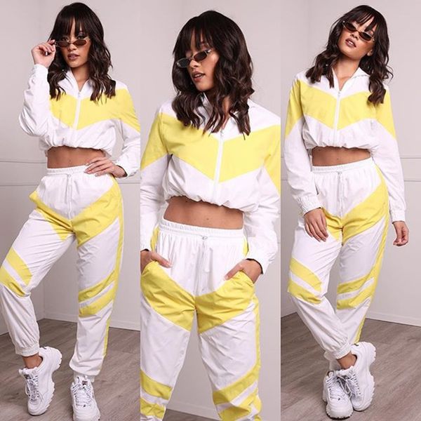 2021 new two piece outfits casual tracksuit stitching jogging short jacket with sweatpants sweat suits women e6v7, White
2021 new two piece outfits casual tracksuit stitching jogging short jacket with sweatpants sweat suits women e6v7, White