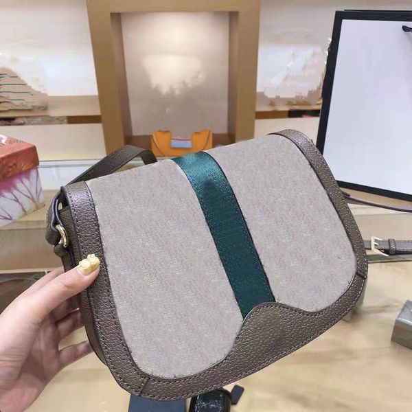 ladies' restoring ancient ways genuine leather handbag saddle single shoulder women bucket bags woman purses female package
ladies' restoring ancient ways genuine leather handbag saddle single shoulder women bucket bags woman purses female package