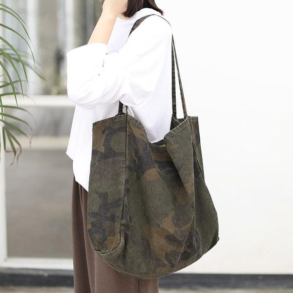 wild retro ladies shopping shoulder bag korean version of the simple casual art large-capacity camouflage canvas handbag
wild retro ladies shopping shoulder bag korean version of the simple casual art large-capacity camouflage canvas handbag
