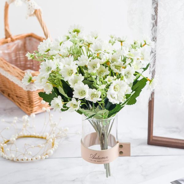 6 forks 15 heads daisy bouquet artificial flowers wedding party decoration potted plants diy p props fake flower home decor1
6 forks 15 heads daisy bouquet artificial flowers wedding party decoration potted plants diy p props fake flower home decor1