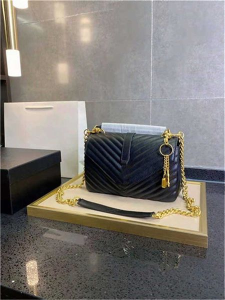 personalized messenger bags 2021 ladies luxury quality shoulder bag messengers handbags handbag purse classic style versatile fashion
personalized messenger bags 2021 ladies luxury quality shoulder bag messengers handbags handbag purse classic style versatile fashion