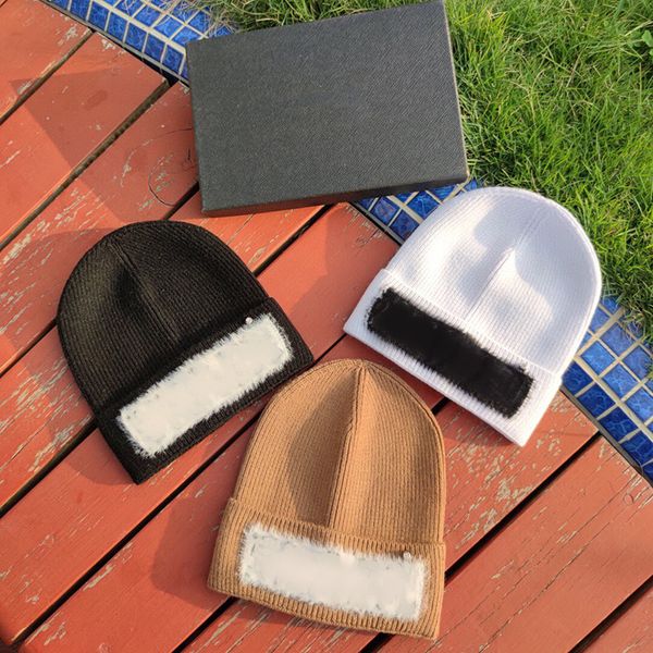 2021 new fashion beanies hats with individual box men women winter spring outdoor knitted fur hat embroidery badge casual warm designer caps, Blue;gray
2021 new fashion beanies hats with individual box men women winter spring outdoor knitted fur hat embroidery badge casual warm designer caps, Blue;gray
