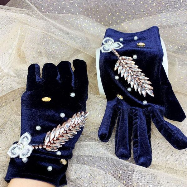 women' elegant diamonds leaf beaded velvet glove female spring autumn party driving glove r28031, Blue;gray
women' elegant diamonds leaf beaded velvet glove female spring autumn party driving glove r28031, Blue;gray