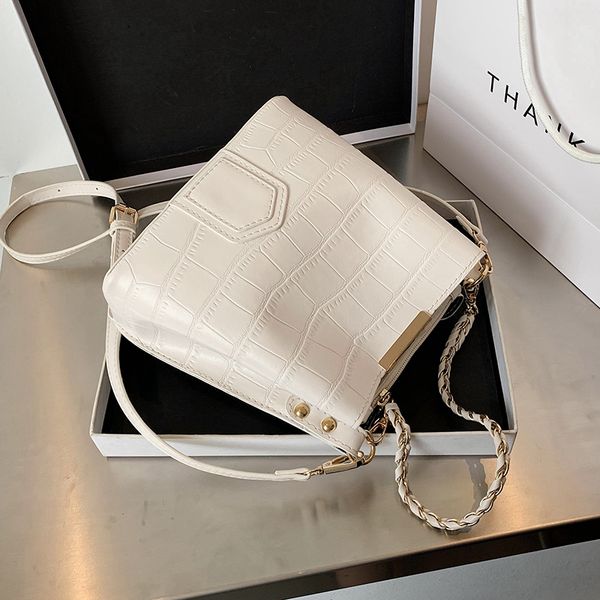 stone pattern pu leather crossbody bags for women bag 2020 trend shoulder handbags female travel lady branded crossbody bag c1019
stone pattern pu leather crossbody bags for women bag 2020 trend shoulder handbags female travel lady branded crossbody bag c1019