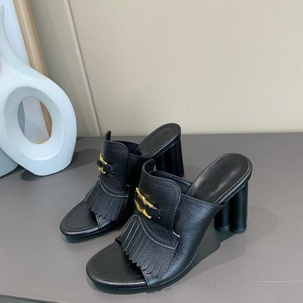 new selling 2021 fashion luxury women's tassel slippers superstar printed leather sandals women classic casual beach slippers, Black
new selling 2021 fashion luxury women's tassel slippers superstar printed leather sandals women classic casual beach slippers, Black