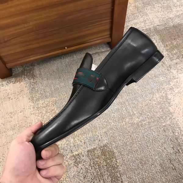2020 new men's patent leather shoes soft rubber out sole man dress shoes office leather shoes, Black
2020 new men's patent leather shoes soft rubber out sole man dress shoes office leather shoes, Black
