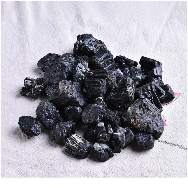 2pc natural black tourmaline tourmaline repair original ore can be used for home decoration qyljrg
2pc natural black tourmaline tourmaline repair original ore can be used for home decoration qyljrg