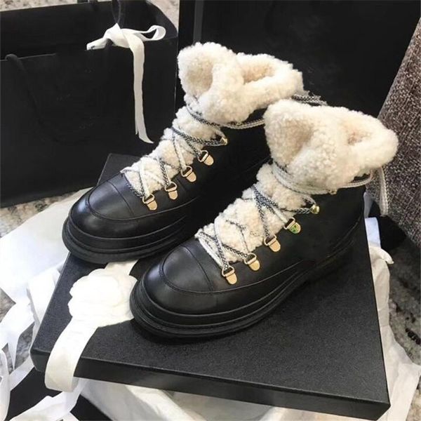 plush lining boots cross straps mid-tube women shoes fur rubber soft sole shoes casual all-match 2020 winter women boots, Black 
plush lining boots cross straps mid-tube women shoes fur rubber soft sole shoes casual all-match 2020 winter women boots, Black
