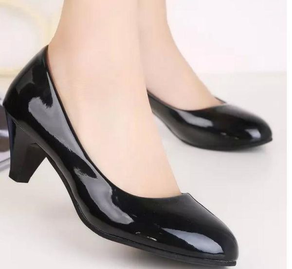 2020 women's shoes in spring and autumn with new style fashion middle heel coarse heel round head1, Black
2020 women's shoes in spring and autumn with new style fashion middle heel coarse heel round head1, Black