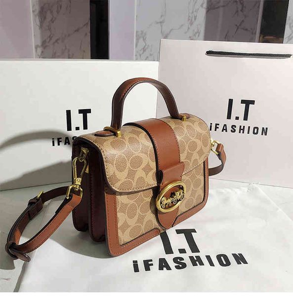 evening bags sport&outdoor packs da women's bag retro lock postman hand korean version of the trend diagonal printing small 6t6p
evening bags sport&outdoor packs da women's bag retro lock postman hand korean version of the trend diagonal printing small 6t6p