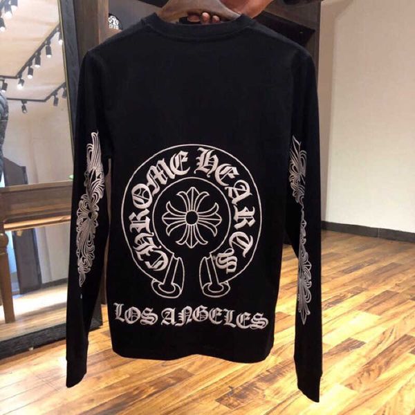 autumn and winter 20 fashion brand croxin long sleeve shirt men's pure cotton horseshoe printed t-shirt loose middle and long women, White
autumn and winter 20 fashion brand croxin long sleeve shirt men's pure cotton horseshoe printed t-shirt loose middle and long women, White