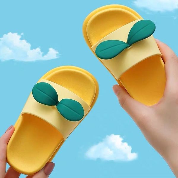 slippers summer cartoon bean sprouts soft indoor and outdoor children's sandals7mej, Black;red
slippers summer cartoon bean sprouts soft indoor and outdoor children's sandals7mej, Black;red