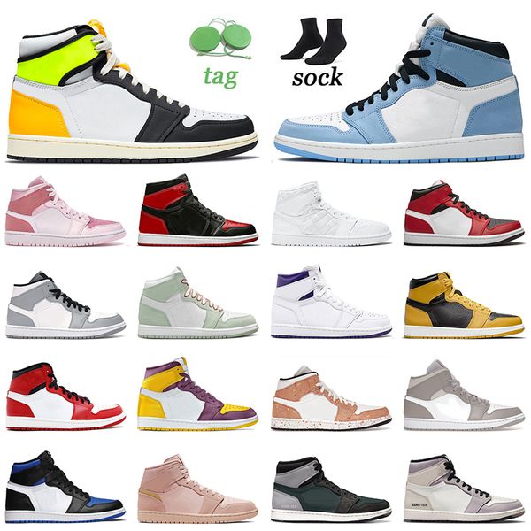 2022 jumpman 1 1s mens women basketball shoes volt gold university blue mid digital pink bred chicago toe light smoke grey seafoam royal spo
2022 jumpman 1 1s mens women basketball shoes volt gold university blue mid digital pink bred chicago toe light smoke grey seafoam royal spo
