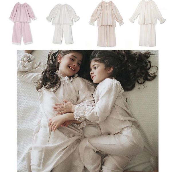 2020 children's suit 60 rayon satin reactive printing girls' home wear children's pajamas suit kids christmas pajamas1, Blue;red
2020 children's suit 60 rayon satin reactive printing girls' home wear children's pajamas suit kids christmas pajamas1, Blue;red