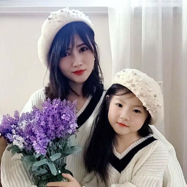 luxury mother children girl pearl berets winter vintage flat caps solid fashion hats adults kids warm wool parent-child berets, Blue;gray
luxury mother children girl pearl berets winter vintage flat caps solid fashion hats adults kids warm wool parent-child berets, Blue;gray