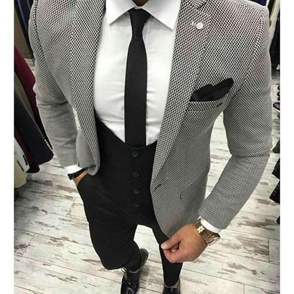 2020 houndstooth fabric men suits for wedding groom tuxedos 3 pieces jacket black pants vest latest style blazer waistcoat1, White;black
2020 houndstooth fabric men suits for wedding groom tuxedos 3 pieces jacket black pants vest latest style blazer waistcoat1, White;black