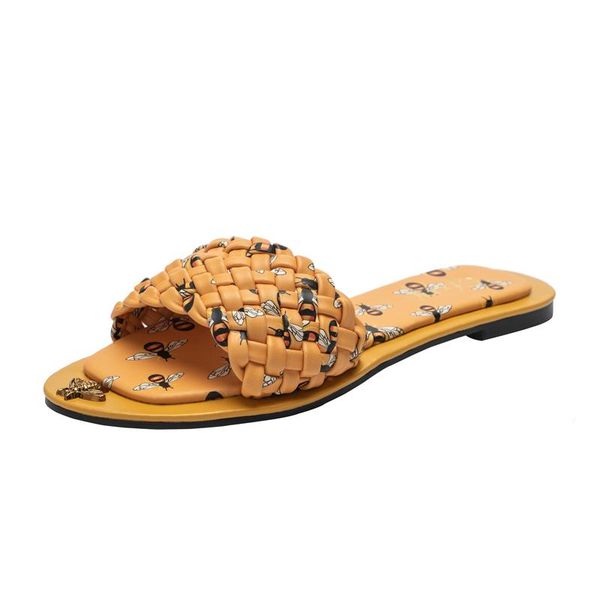 2021 design ladies slippers bee printing ladies sandals comfortable flip flops plus size 42 indoor outdoor shoes, Black
2021 design ladies slippers bee printing ladies sandals comfortable flip flops plus size 42 indoor outdoor shoes, Black