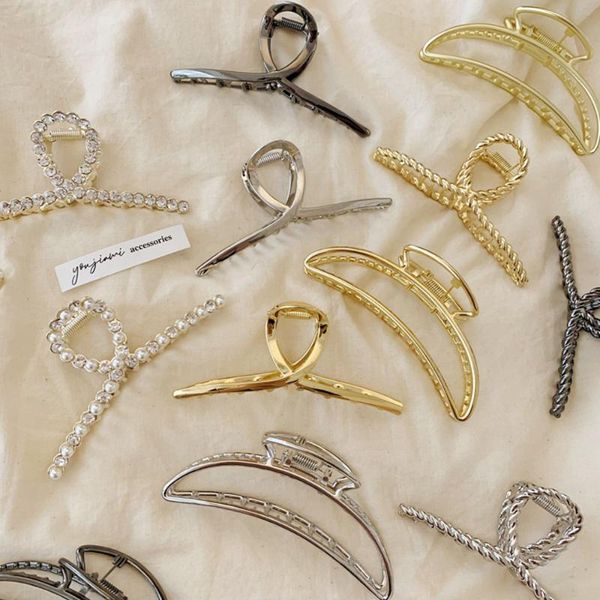 hair accessories women girls geometric claw clamps metal crab moon shape clip solid color hairpin large size
hair accessories women girls geometric claw clamps metal crab moon shape clip solid color hairpin large size