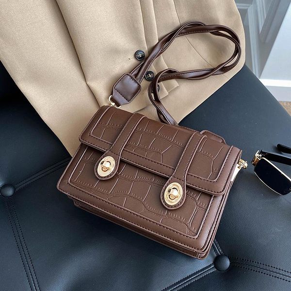 unique design high-level handbag 2020 fall/winter new fashion all-match messenger bag shoulder bag underarm width: 21cm
unique design high-level handbag 2020 fall/winter new fashion all-match messenger bag shoulder bag underarm width: 21cm