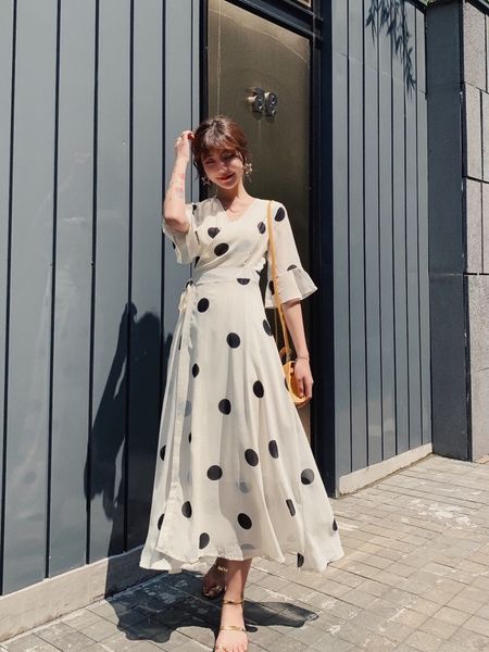 ebcng dresslantern summer new dress 2020 dresswomen's black and white big sleeve point split dress elegant temperament wave lantern wai, Black;gray
ebcng dresslantern summer new dress 2020 dresswomen's black and white big sleeve point split dress elegant temperament wave lantern wai, Black;gray