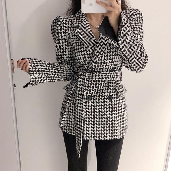 new 2021 autumn winter women jacket woolen pocket double breasted long sleeve houndstooth suit coat lace up veste femme, Black;brown
new 2021 autumn winter women jacket woolen pocket double breasted long sleeve houndstooth suit coat lace up veste femme, Black;brown