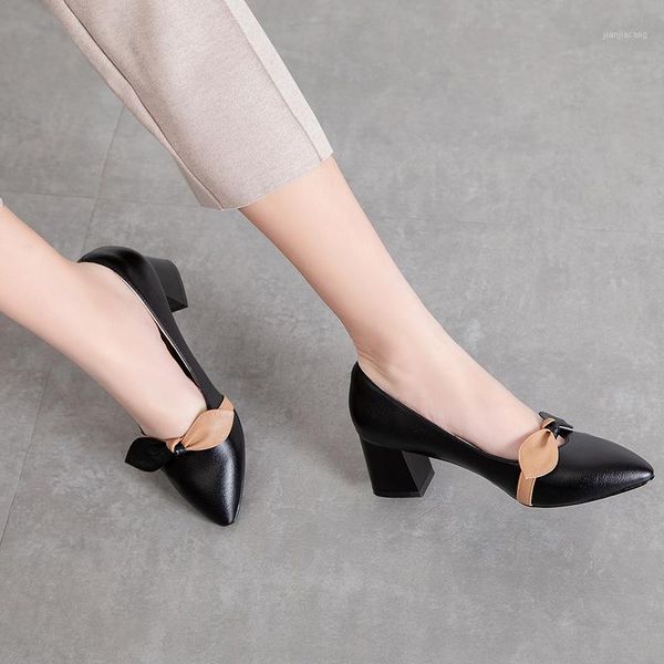 2020 classic women poined toe pumps summer shoes woman fashion party casual office ladies shoes size 41 42 431, Black
2020 classic women poined toe pumps summer shoes woman fashion party casual office ladies shoes size 41 42 431, Black