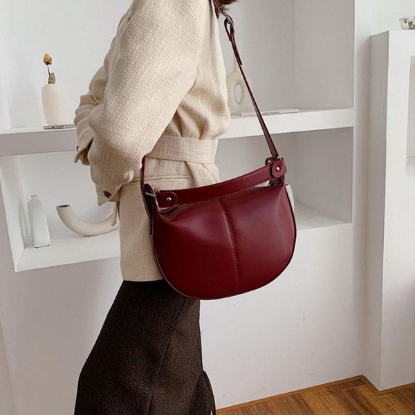 2020 кожа pu crossbody сумки для женщин малого плеча сумки женщины простые закрылки седло luxury travel сумки
2020 кожа pu crossbody сумки для женщин малого плеча сумки женщины простые закрылки седло luxury travel сумки