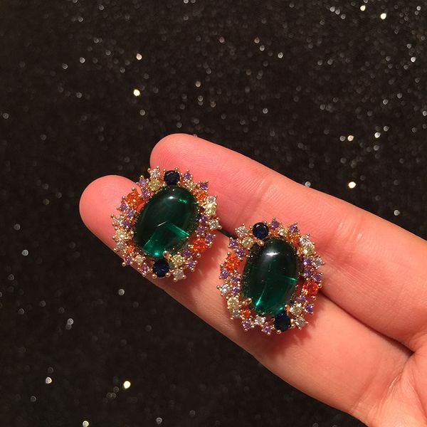 green retro earrings female personality small simple 925 silver needle light extravagant elegant sweet temperament earrings
green retro earrings female personality small simple 925 silver needle light extravagant elegant sweet temperament earrings