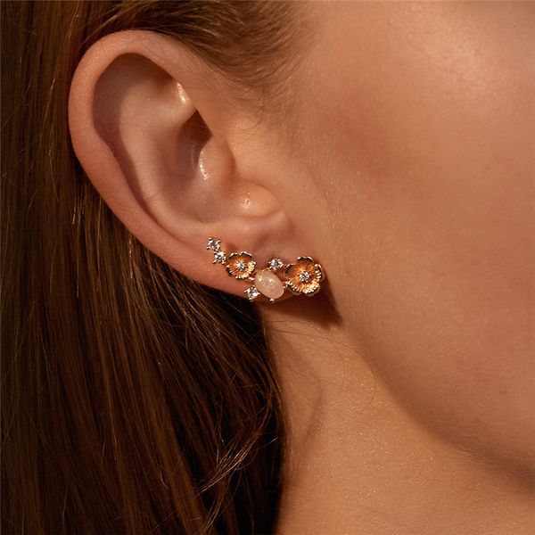 15pairs/lot korean trend floral opal stud earrings copper flowers retro ear drop for women party gift gold earrings fashion jewelry, Golden;silver
15pairs/lot korean trend floral opal stud earrings copper flowers retro ear drop for women party gift gold earrings fashion jewelry, Golden;silver