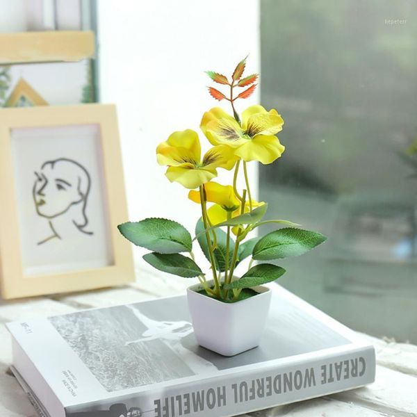 lifelike artificial potted flower fake false plants home decor with pot wedding parties practical1
lifelike artificial potted flower fake false plants home decor with pot wedding parties practical1
