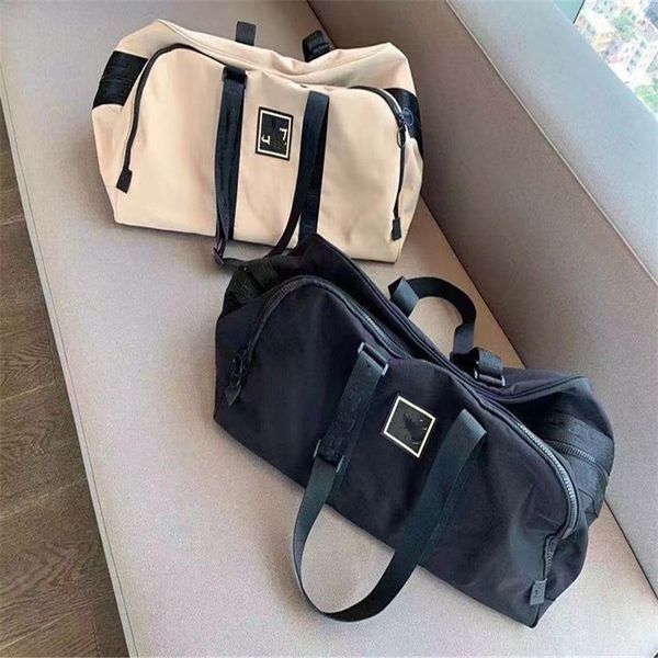 luxurys designers bags fashion large-capacity travel bag high-quality gym sports satchel classic style storage bag ship
luxurys designers bags fashion large-capacity travel bag high-quality gym sports satchel classic style storage bag ship