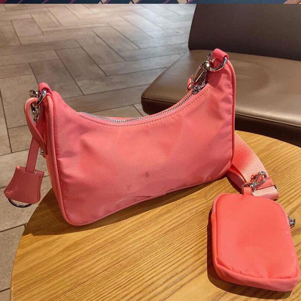 women bag crossbody cell phone bag vintage candy colors new elegant bucket string shoulder
women bag crossbody cell phone bag vintage candy colors new elegant bucket string shoulder