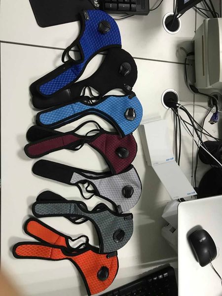 training anti-pollution cycling pm2.5 face mask new sport running mask activated carbon filter designer masks
training anti-pollution cycling pm2.5 face mask new sport running mask activated carbon filter designer masks